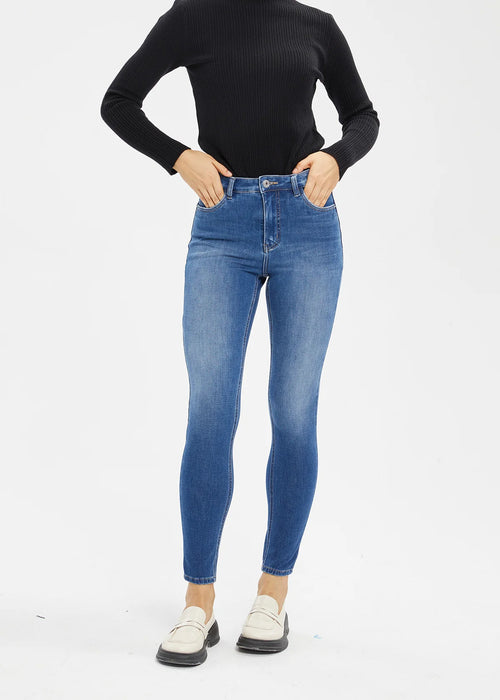 Women's Low Rise Ankle Length Skinny Jeans