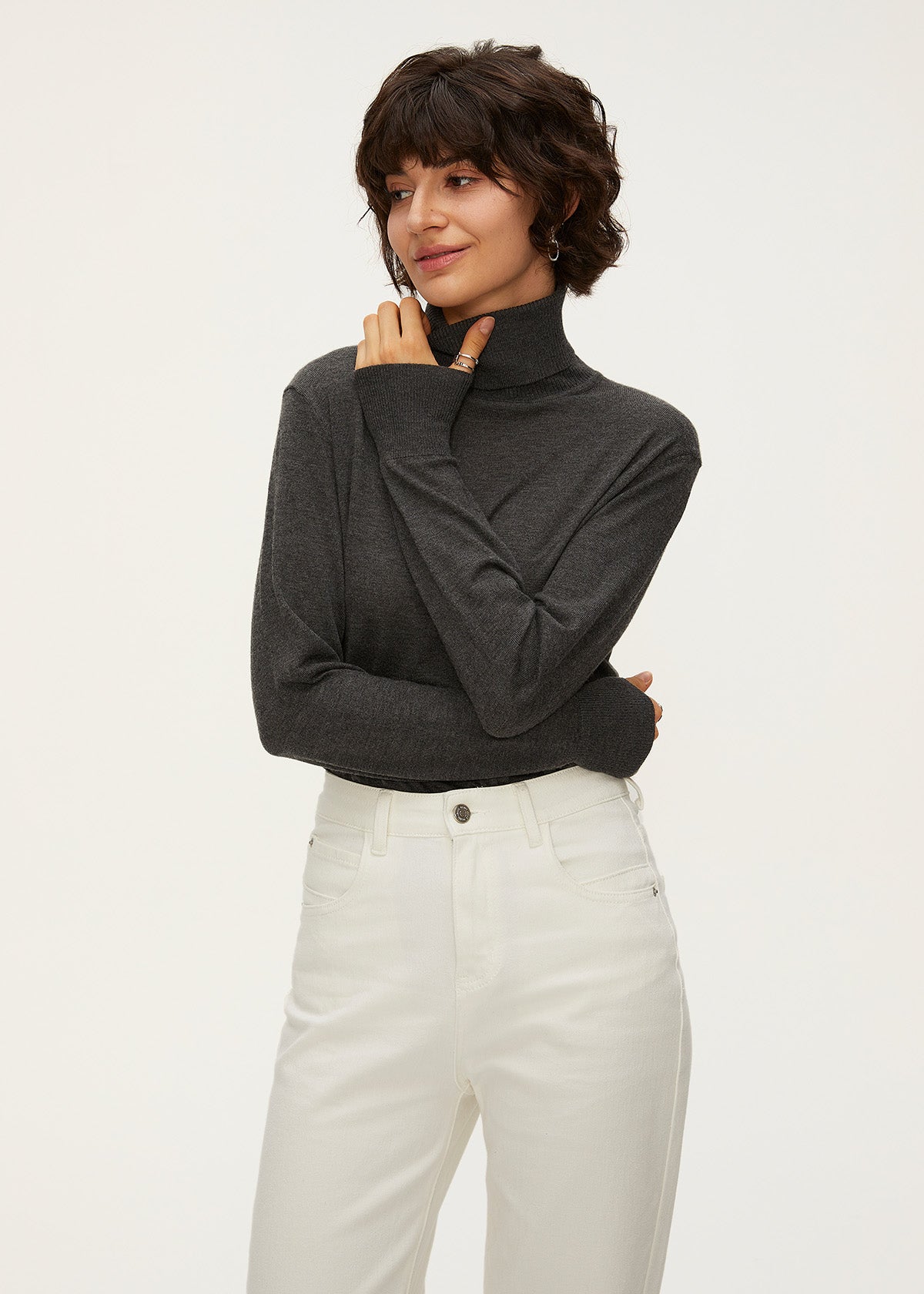 Women's Turtle Neck Lambswool Sweater