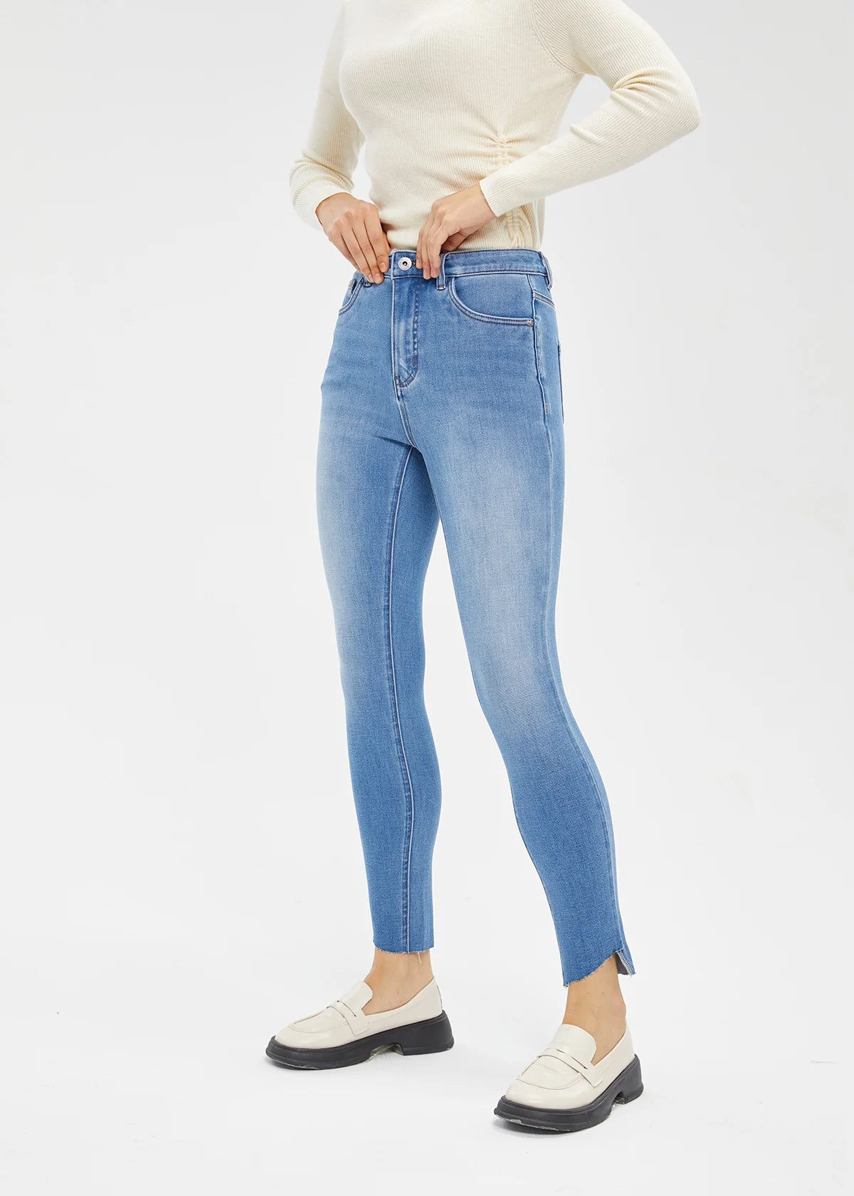 Women's Mid Rise Ankle Length Skinny Jeans