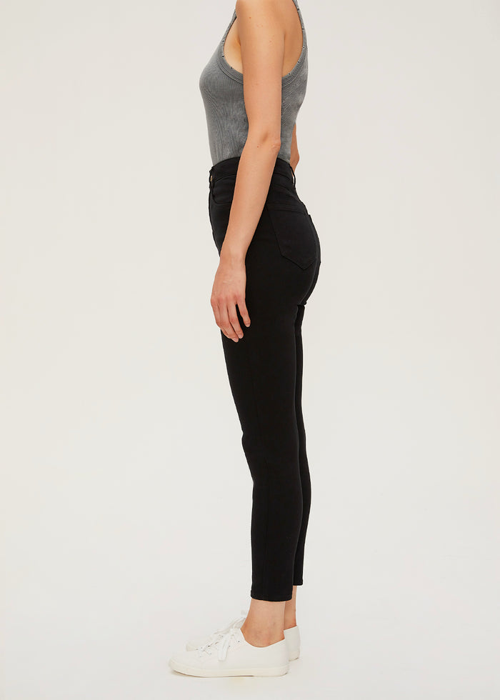 Women's Basic Skinny Jeans