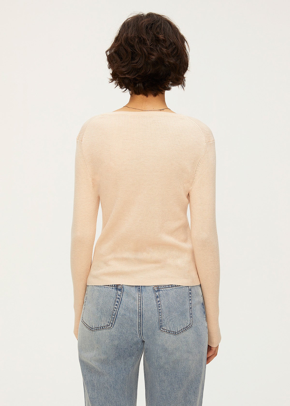 Women's U-Neck Wool Knitwear