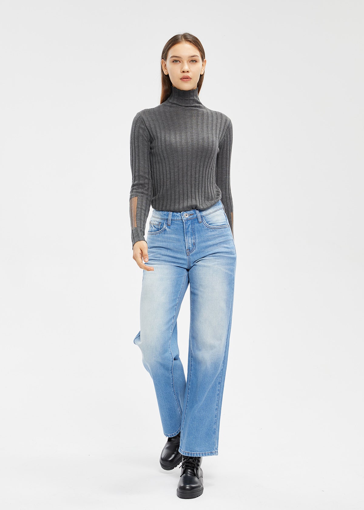 Women's Mid Rise Loose Jeans