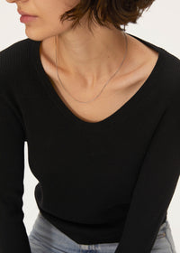 Women's U-Neck Wool Knitwear