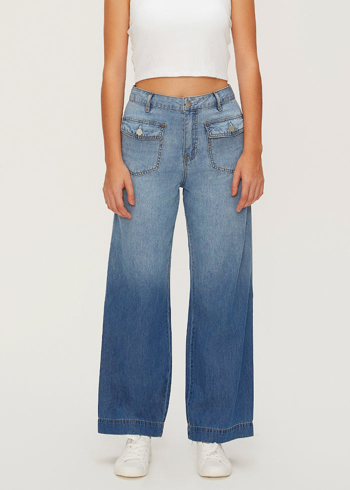 Women's Flap Pockets Straight Jeans