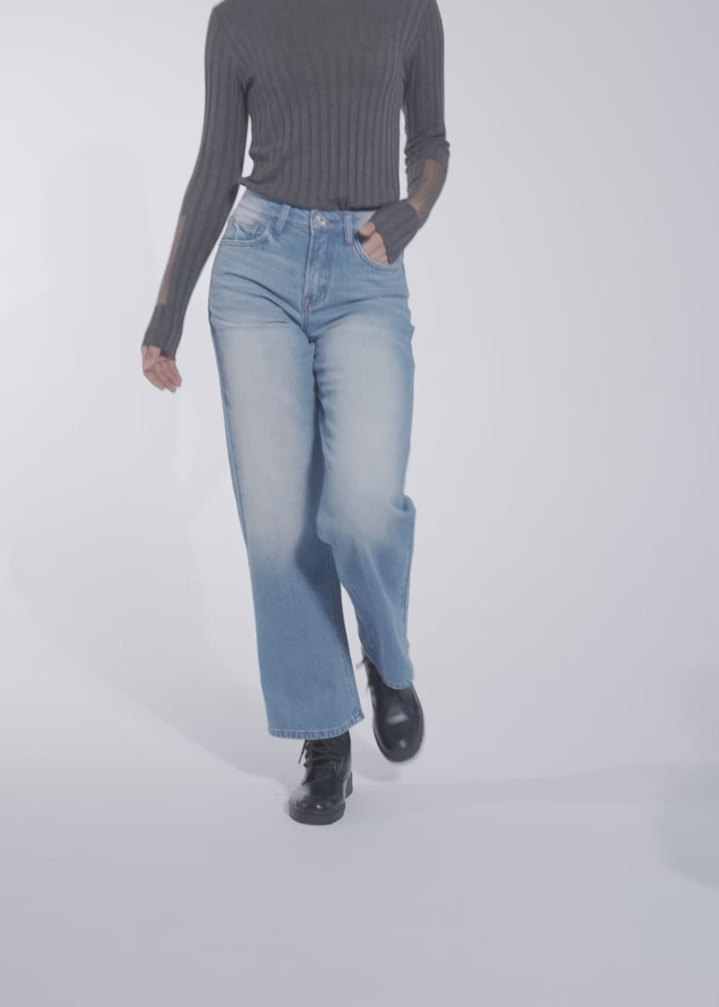 Women's Mid Rise Loose Jeans